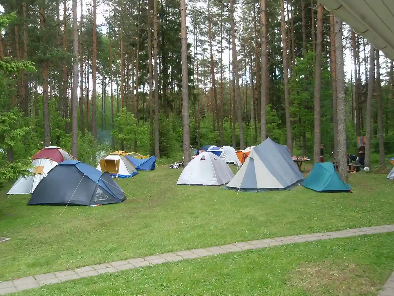 Naktsmītnes un teltsvietas Saukas dabas parkā